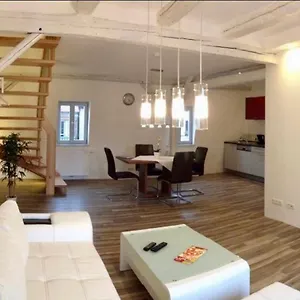  Apartment Ambiente